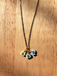 Collar Mini Flores Azul Pastel