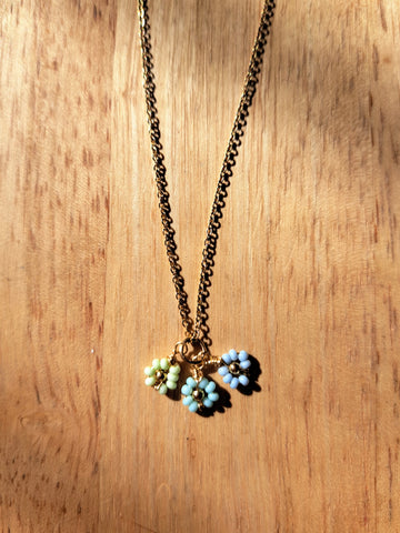 Collar Mini Flores Azul Pastel