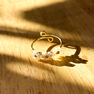 Anillo Flores Blanco y Perla