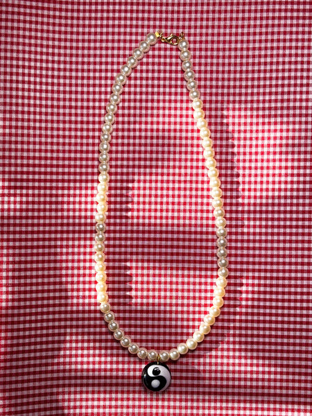 Collar Perlas Ying Yang